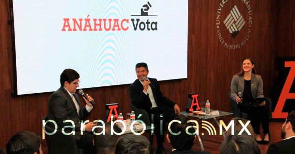 Acude Eduardo Rivera al Encuentro Anáhuac Vota