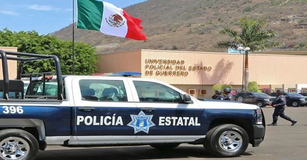 Localizan cinco cadáveres cerca de balneario de Acapulco