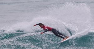 Eliminan al surfista mexicano Alan Cleland en París