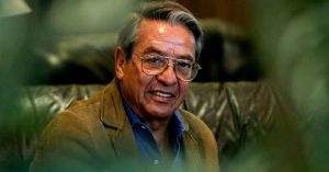 Muere escritor José Agustín