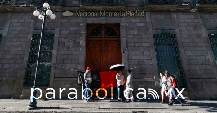 Estalla huelga en el Nacional Monte de Piedad