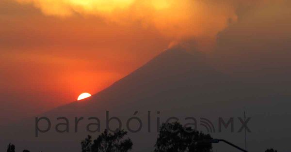 Cae ceniza en cuatro municipios