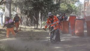 Supervisa Pepe Chedraui mantenimiento a los espacios públicos del Infonavit Amalucan