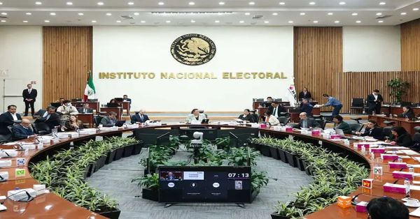 Ordenan al INE abstenerse de continuar con elección judicial