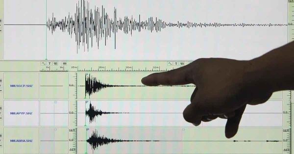 Causa terremoto en Japón alerta de tsunami