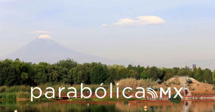 Mantiene actividad matutina el volcán Popocatépetl