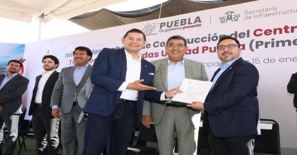 Acude Armenta al arranque de obras del Centro de Innovación del IPN