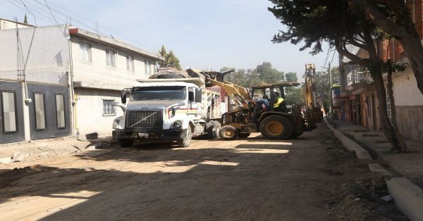 Evite el paso en la Av. Rafael Ávila Camacho, hay obras viales