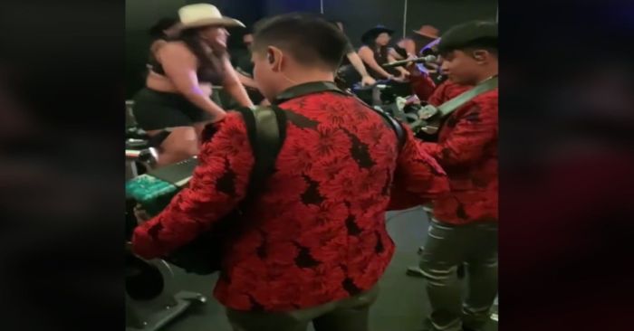 Toca banda en clase de spinning en Oaxaca; internautas reaccionan