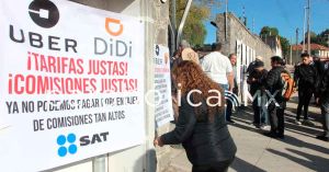 Se manifestan operadores de Uber y Didi; repudian bajas tarifas e inseguridad en Puebla