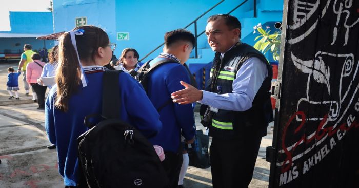 Habrá dos viernes de asueto en las escuelas de Puebla