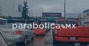 Bloquean manifestantes la 11 Sur y Periferico