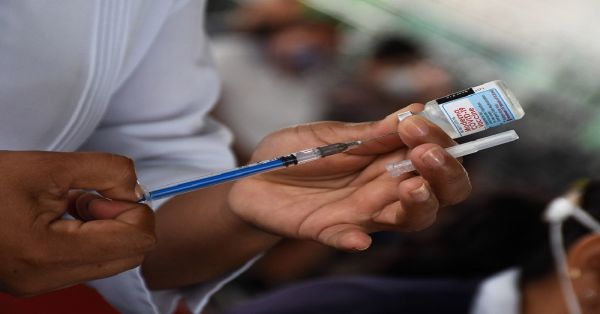 Pueden vacunarse desde los 6 meses con la Moderna que se vende en México