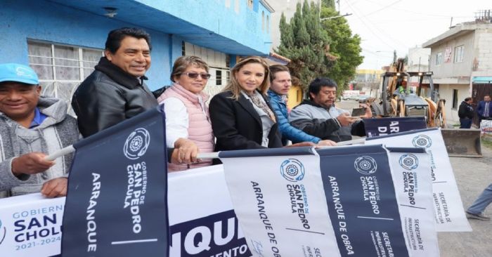 Inician obras de pavimentación en calles de Momoxpan