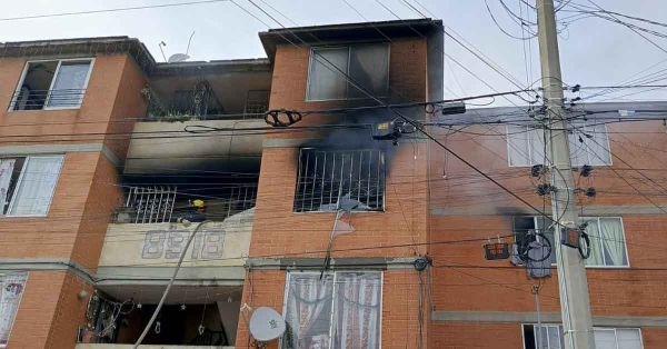 Se incendia un departamento en Infonavit Mateo de Regil