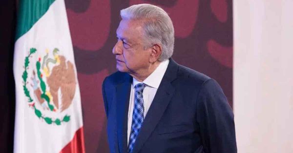 Admite AMLO que Claudia Sheinbaum lo “cepilló” en número de votos