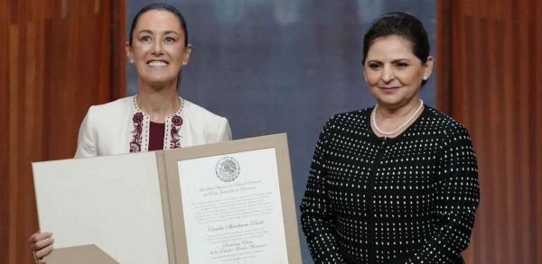 Recibe Sheinbaum constancia como presidenta electa de México