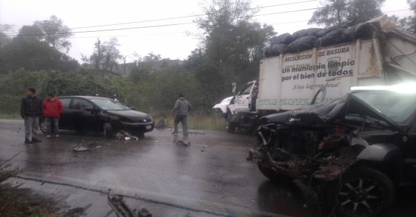 Provoca accidente automovilístico la hija del edil de Zacapoaxtla
