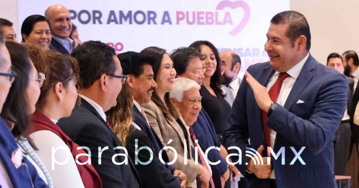 Presenta Armenta la Ley Orgánica para el futuro de Puebla