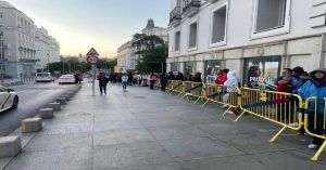 Inicia voto en el extranjero, INE reporta participación en Madrid y París