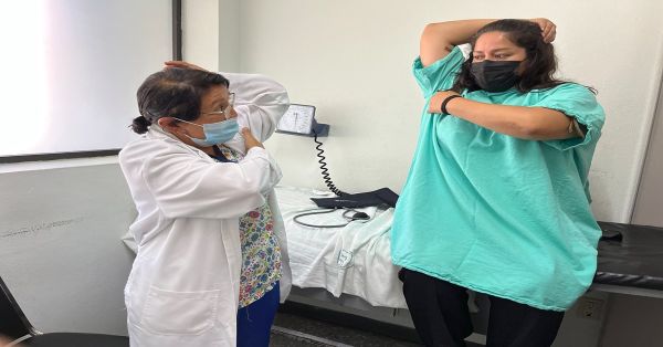 Exhorta IMSS Puebla a mujeres a acudir a las campa&ntilde;as de detecci&oacute;n de c&aacute;ncer de mama