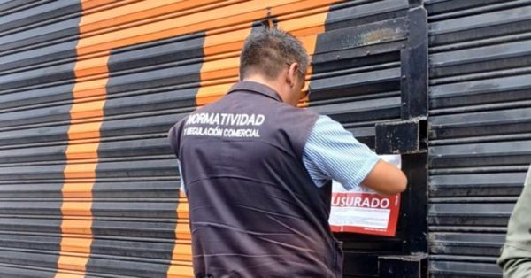 Clausura Normatividad dos talleres mec&aacute;nicos sin documentaci&oacute;n