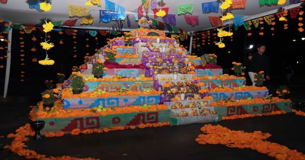 Inauguran en San Pedro Cholula la Gran Fiesta de los Muertos