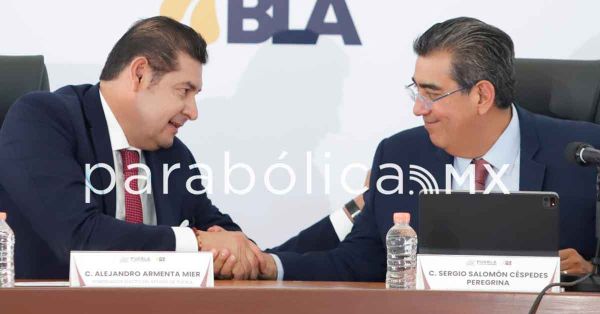 Desea Sergio Salomón éxito a Alejandro Armenta como gobernador