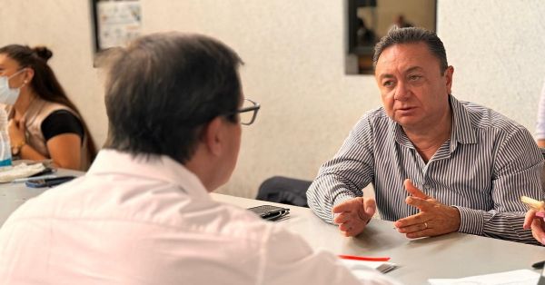 Reciben atenci&oacute;n ciudadanos en el "Mi&eacute;rcoles Contigo" del Ayuntamiento de Puebla