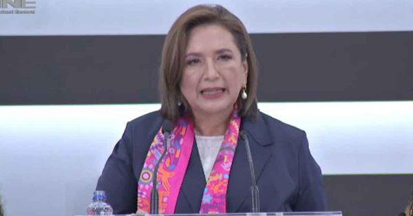 Se lanza Xóchitl Gálvez contra López Obrador