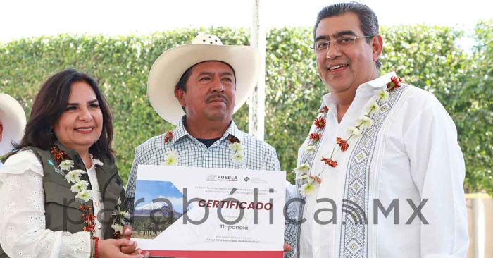 Presentan avances en carretera de Tlapanalá