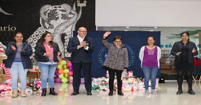 Entregan juguetes de la campaña “Dona un Peluche 2023” de la BUAP