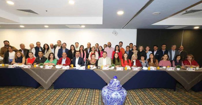Tendrá Puebla un gabinete preparado: Armenta
