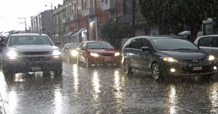 Inicia noviembre con fuertes lluvias en Puebla