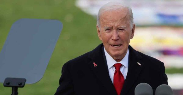 Encabeza Biden homenaje por el Día Mundial del Sida