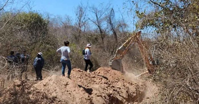 Encuentran en Mazatlán cinco cadáveres en dos fosas clandestinas