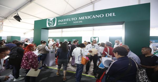 Ofrece IMSS atenci&oacute;n en Feria de las Afores 2024