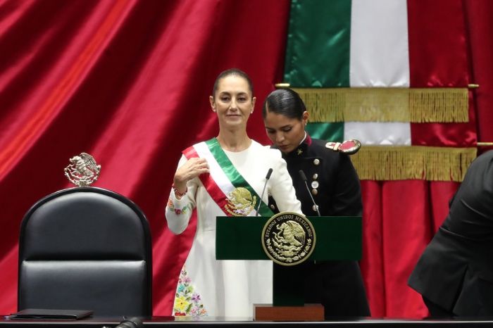 Rinde protesta Claudia Sheinbaum como la primera presidenta de México