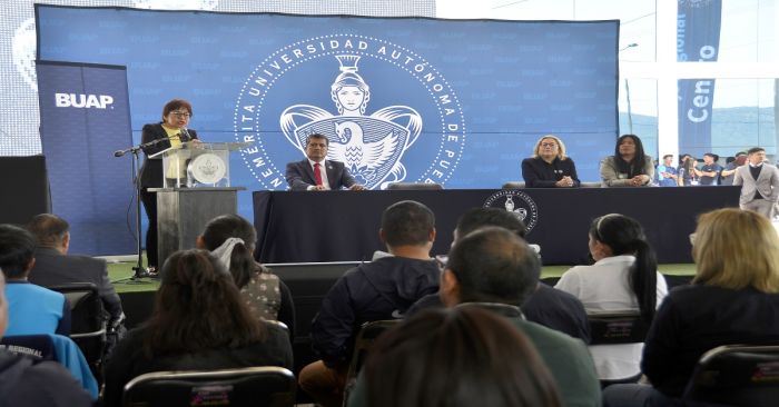 Reconocen logros académicos del Complejo Regional Centro BUAP