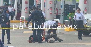 Ataca a balazos a su ex pareja en gasolinera de la 14 Oriente