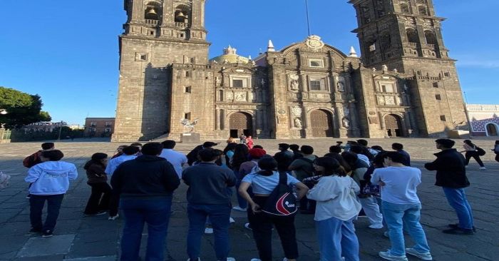 Realización de congresos y reuniones en la capital poblana fomenta el turismo