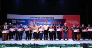 Entrega Ayuntamiento de Puebla premios del Sorteo Predial 2024