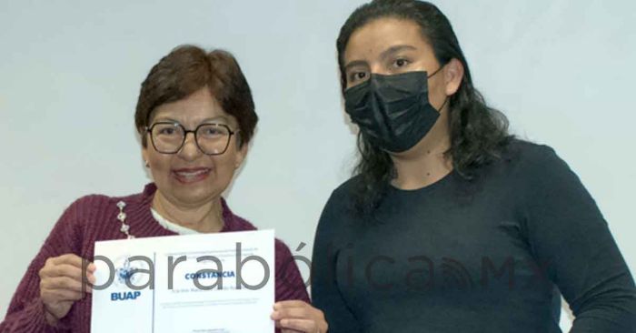 Destaca Lilia Cedillo importancia de la microbiología