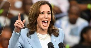 Obtiene Kamala Harris votos suficientes para ser candidata demócrata a la presidencia