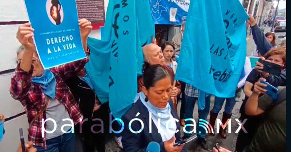 Se manifiestan grupos conservadores contra la despenalizaci&oacute;n del aborto