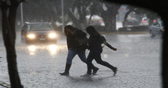 Anuncian muy fuertes lluvias para este jueves en Puebla