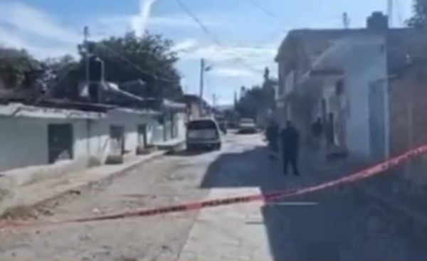 Balean tienda en Izúcar y dejan cartulina con amenazas