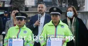 Reconocen a Policías municipales que rescataron a una bebé en Santa Bárbara Norte