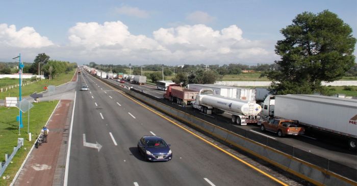 Piden empresarios reabrir la México-Puebla y el Arco Norte; advierte daño económico