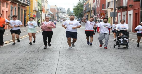 Realizan primera carrera "corre con causa por Puebla"